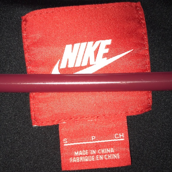 Rare Nike Jacket - Picture 2 of 8
